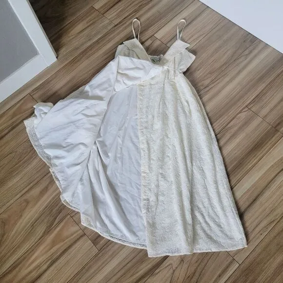 🆕️ Madewell Pleated Viole Crinkle Embroidered Floral Wrap Midi Dress in Ivory