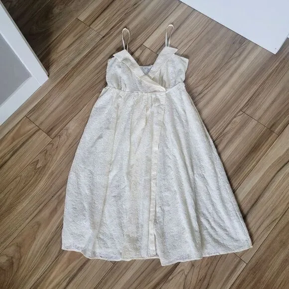 🆕️ Madewell Pleated Viole Crinkle Embroidered Floral Wrap Midi Dress in Ivory