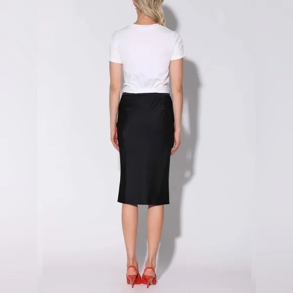🆕 Walter Baker Daya Black Satin Slip Skirt Size 10