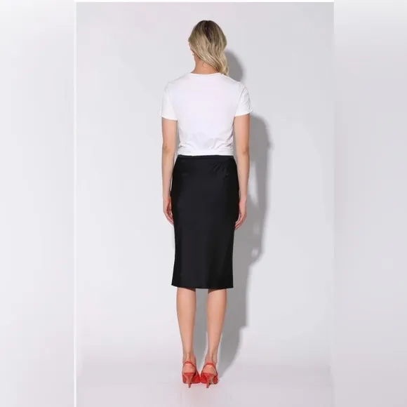 🆕 Walter Baker Daya Black Satin Slip Skirt Size 10