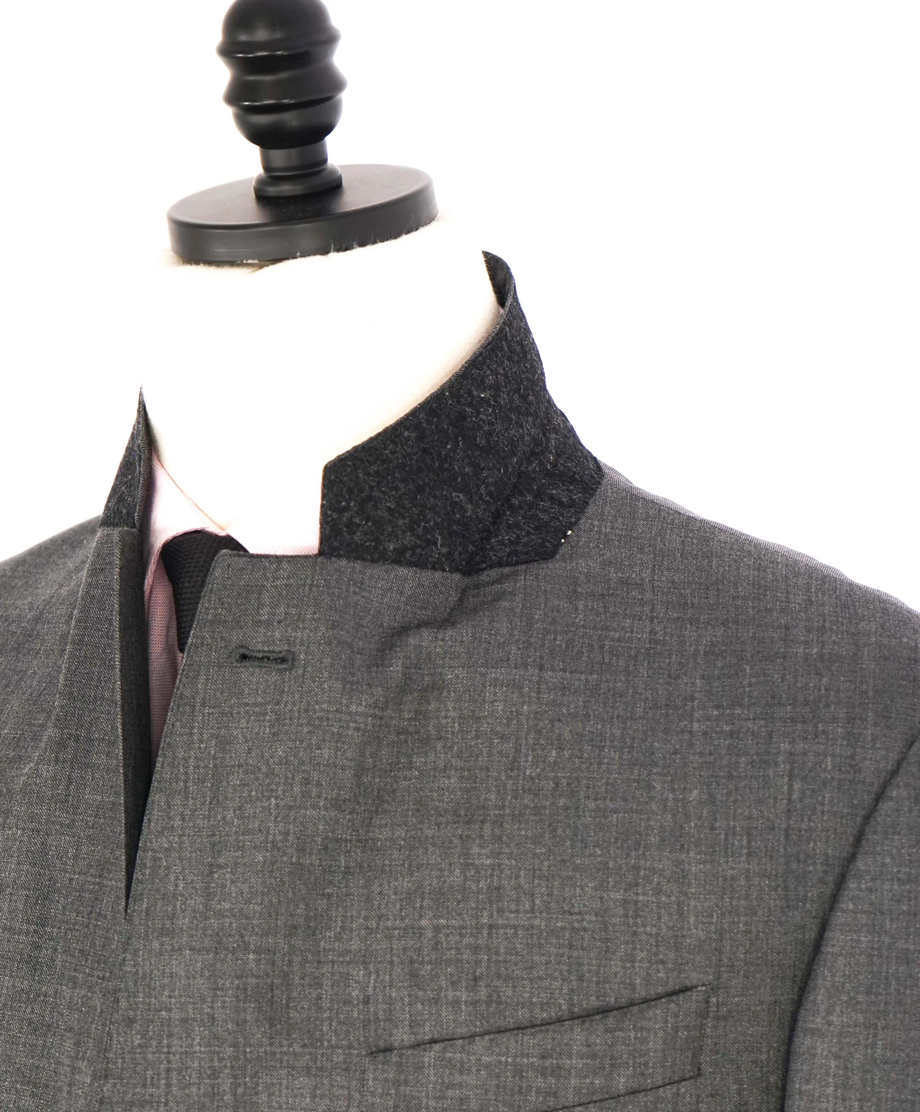 $1,995 EMPORIO ARMANI - “G LINE” Gray 1-Btn Notch Lapel 130's Suit - 42R