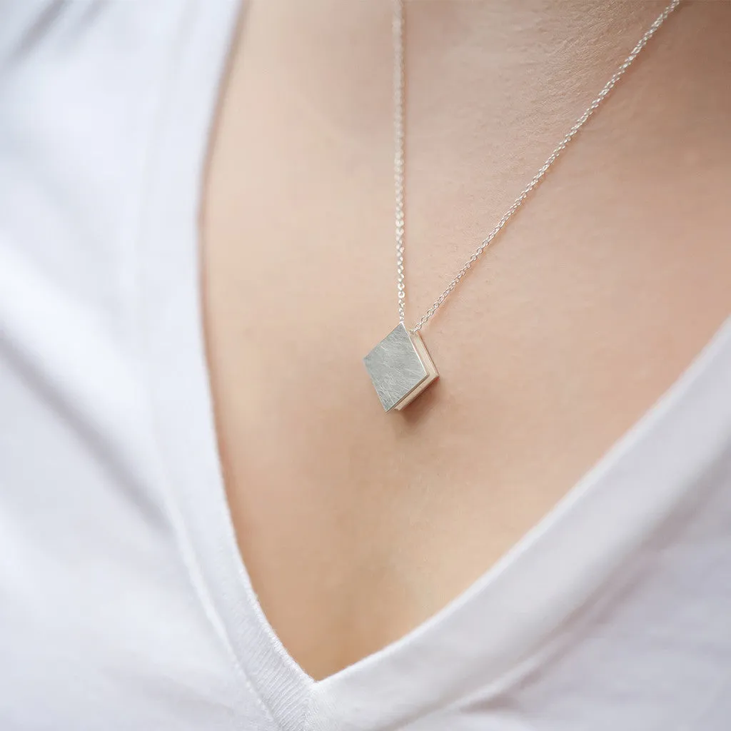 3456∞ N°114 / Double Faced Square Necklace