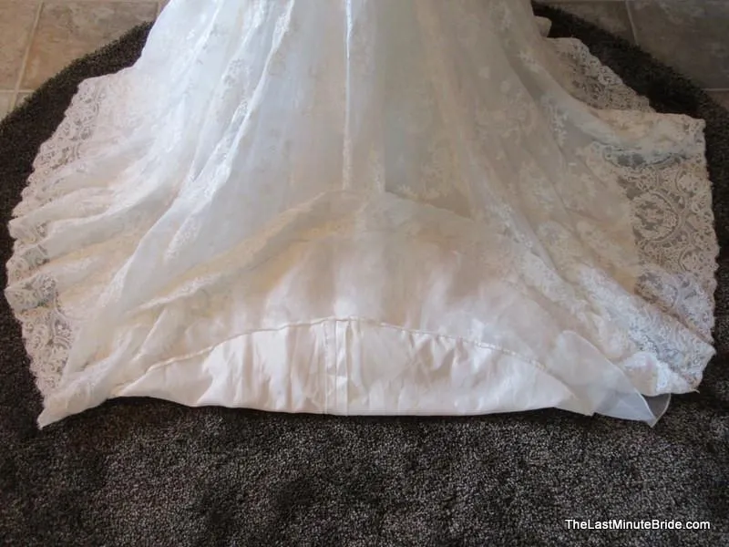 Allure Bridals 9066