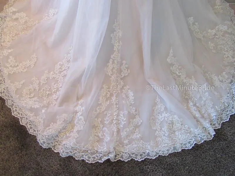 Allure Bridals 9325 size 16