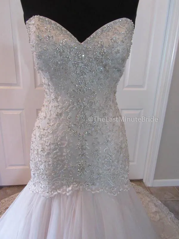 Allure Bridals 9325 size 16