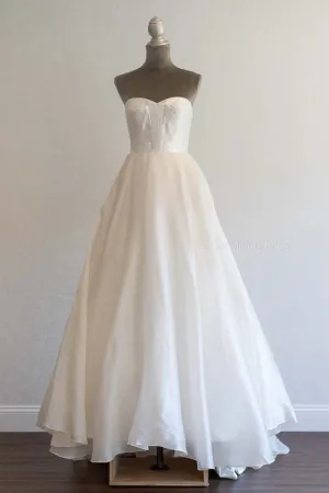 Amaline Vitale Lola