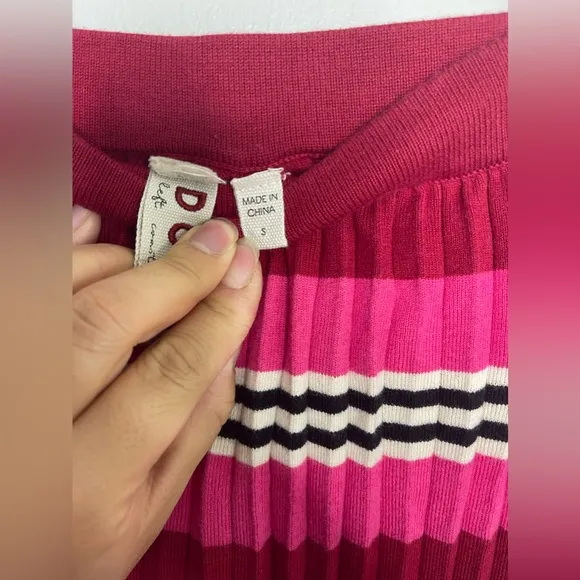 Anthropologie Dolan Pink Cotton knit pleated midi skirt Sz Small Holiday Party