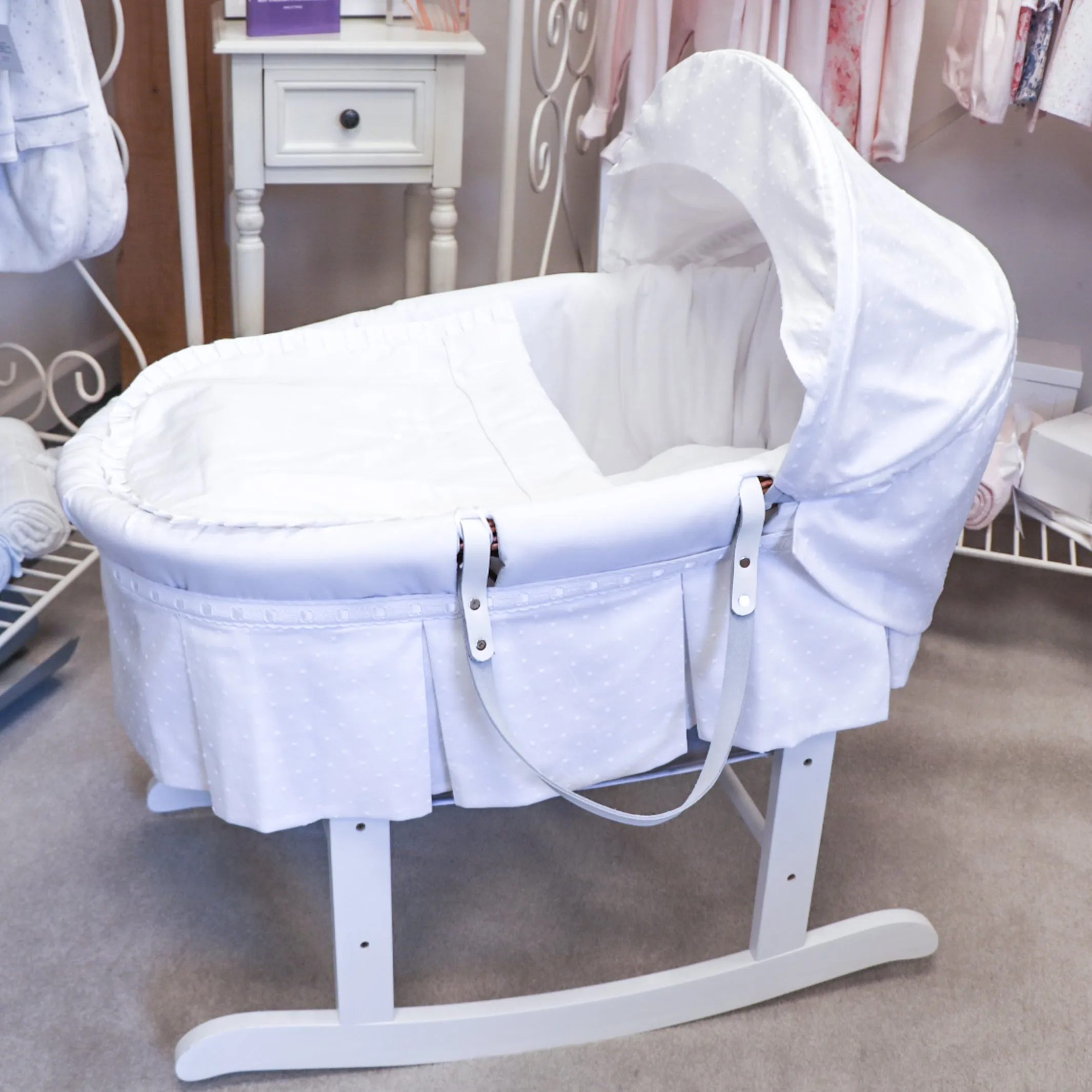Beautiful Moses Basket with Box Pleats & Mattress