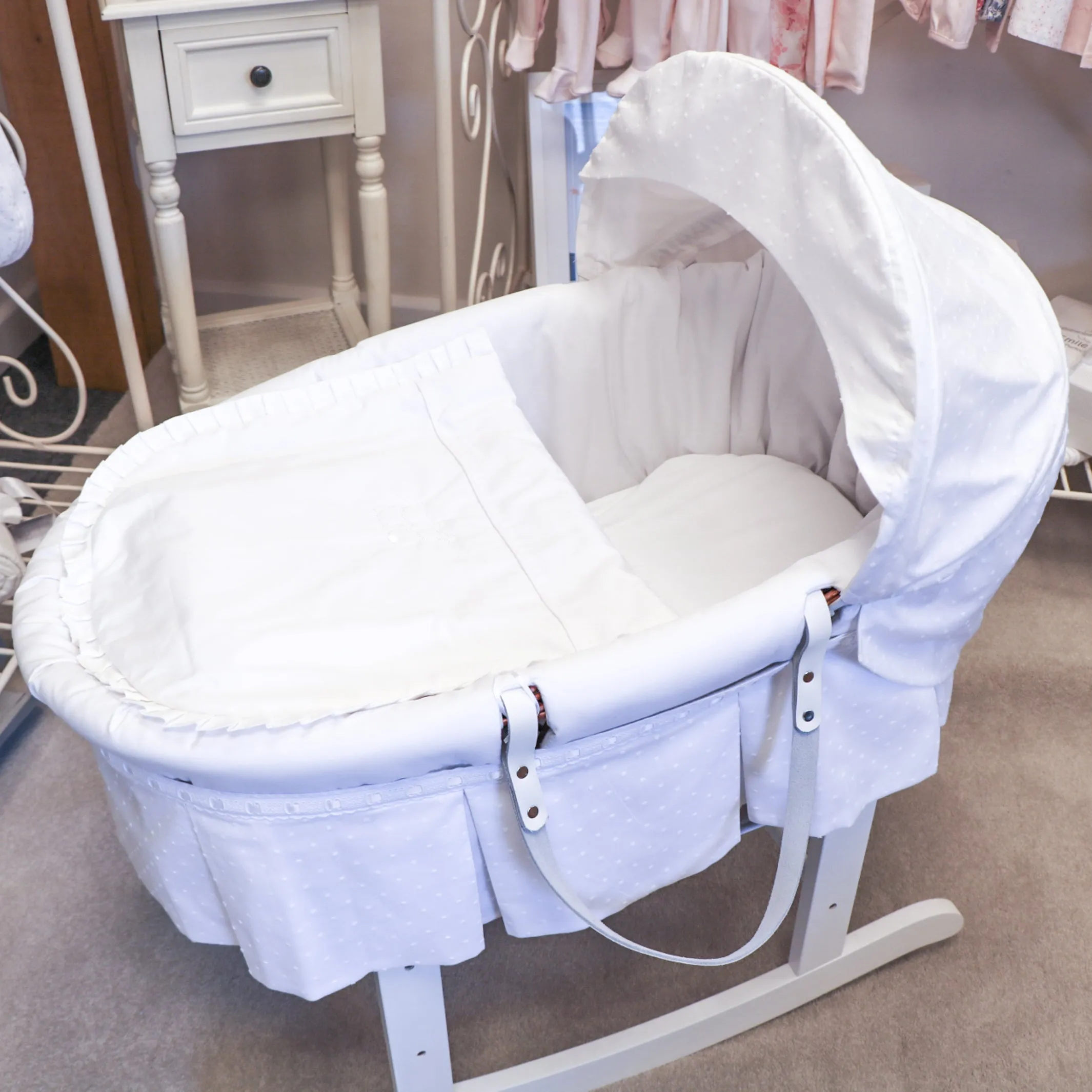Beautiful Moses Basket with Box Pleats & Mattress