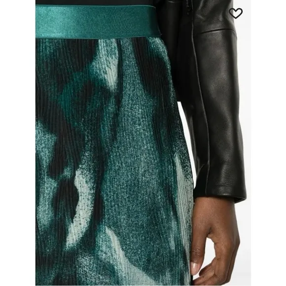Boss Evibelle Pleated Skirt Elastic Waistband Green Abstract Print Size Medium