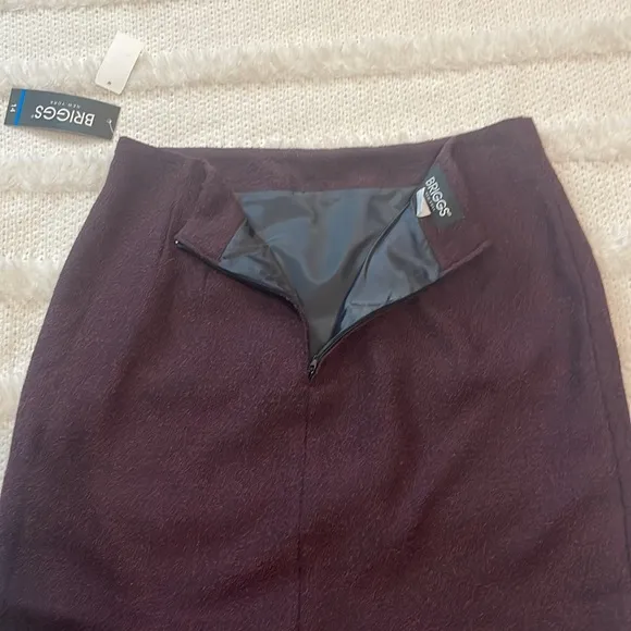 Briggs Skirt Maxi wine burgundy slit lined Christmas holidays women’s size 14