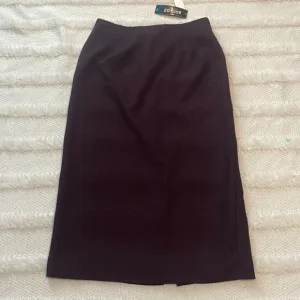 Briggs Skirt Maxi wine burgundy slit lined Christmas holidays women’s size 14
