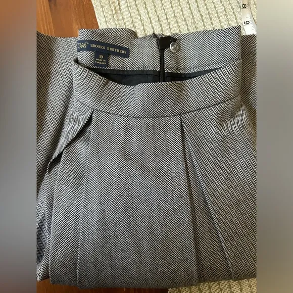 Brooks Brothers Box Pleated Herringbone Wool Blend Skirt