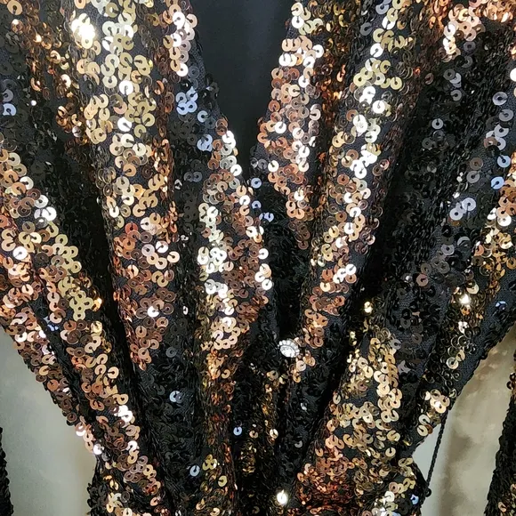 Buddy Love Size M Dress Black / Gold Sequins Loose Fit Wrap Dress Mid Thigh