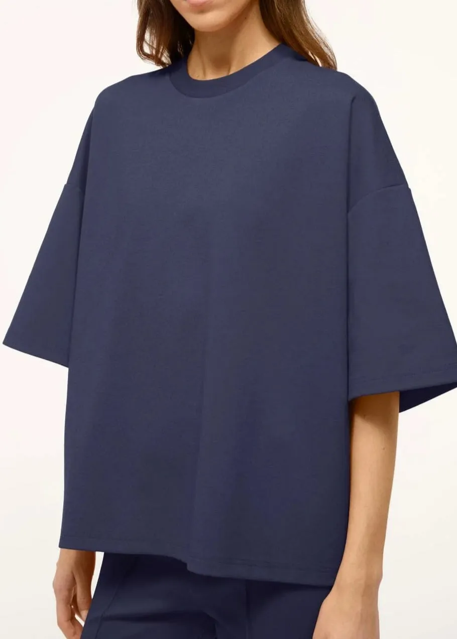 Capsule Top in Navy