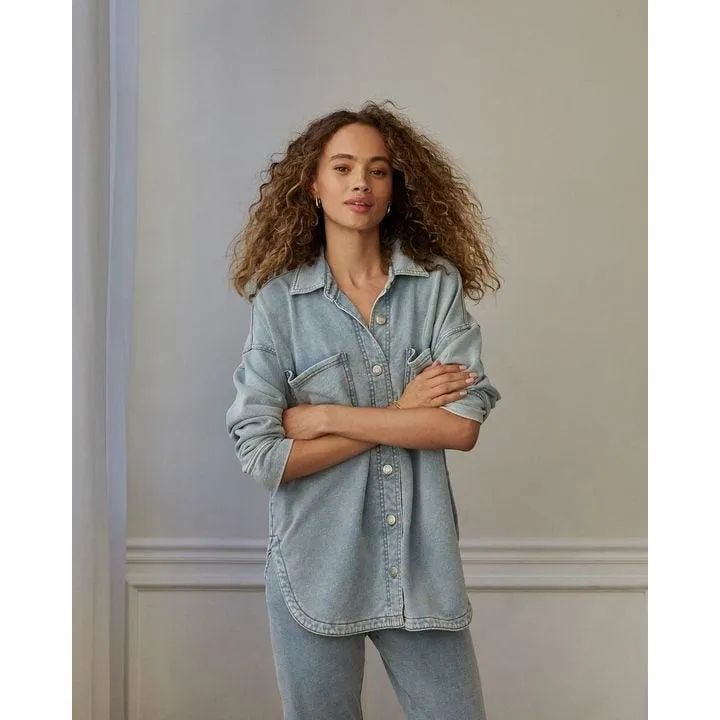 COLBIE CHAMBRAY TOP