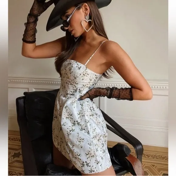 DANIELLE BERNSTEIN 14 White Floral Mini Dress WEWOREWHAT