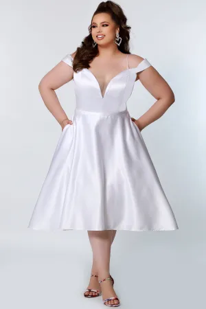 Discontinued Simply Divine Party Dress <br> CE2011