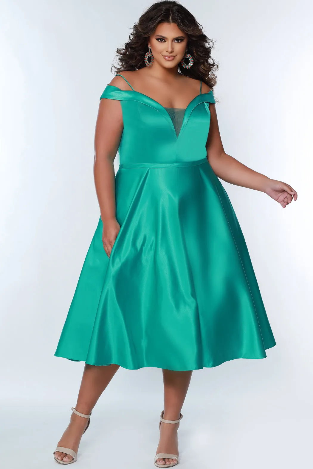 Discontinued Simply Divine Party Dress <br> CE2011