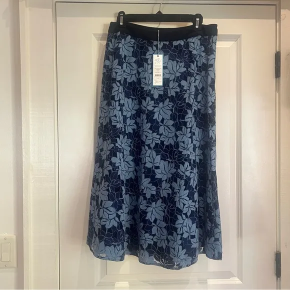 Draper James A-line lace skirt