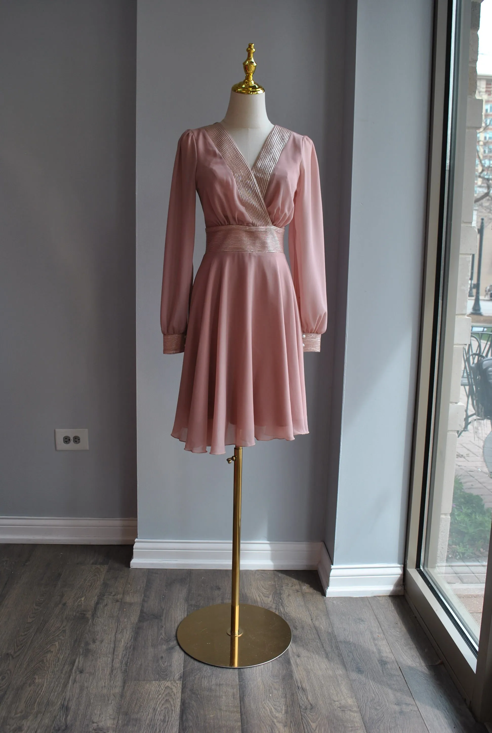 DUSTY PINK FIT AND FLAIR DRESS
