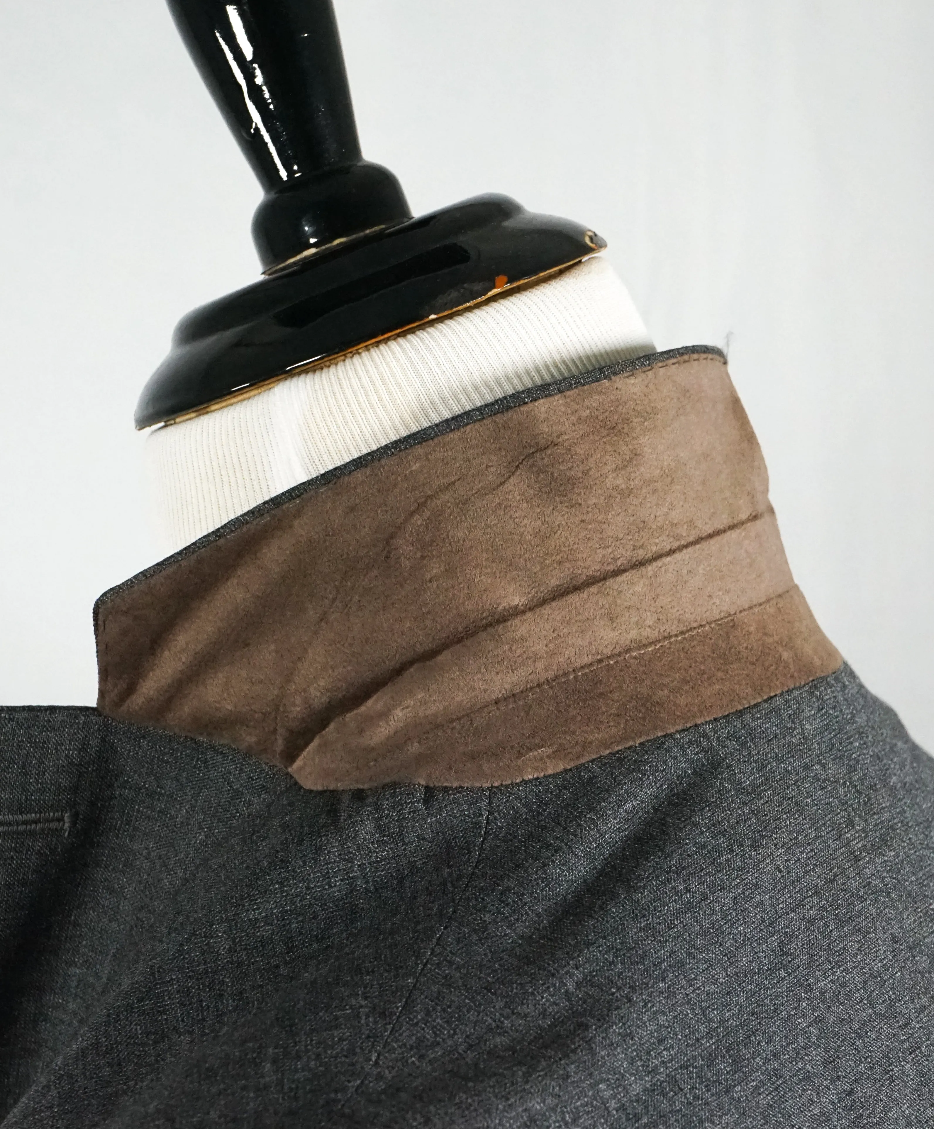 ELEVENTY - Semi-Lined Gray Suede Collar Notch Lapel Suit - 42R