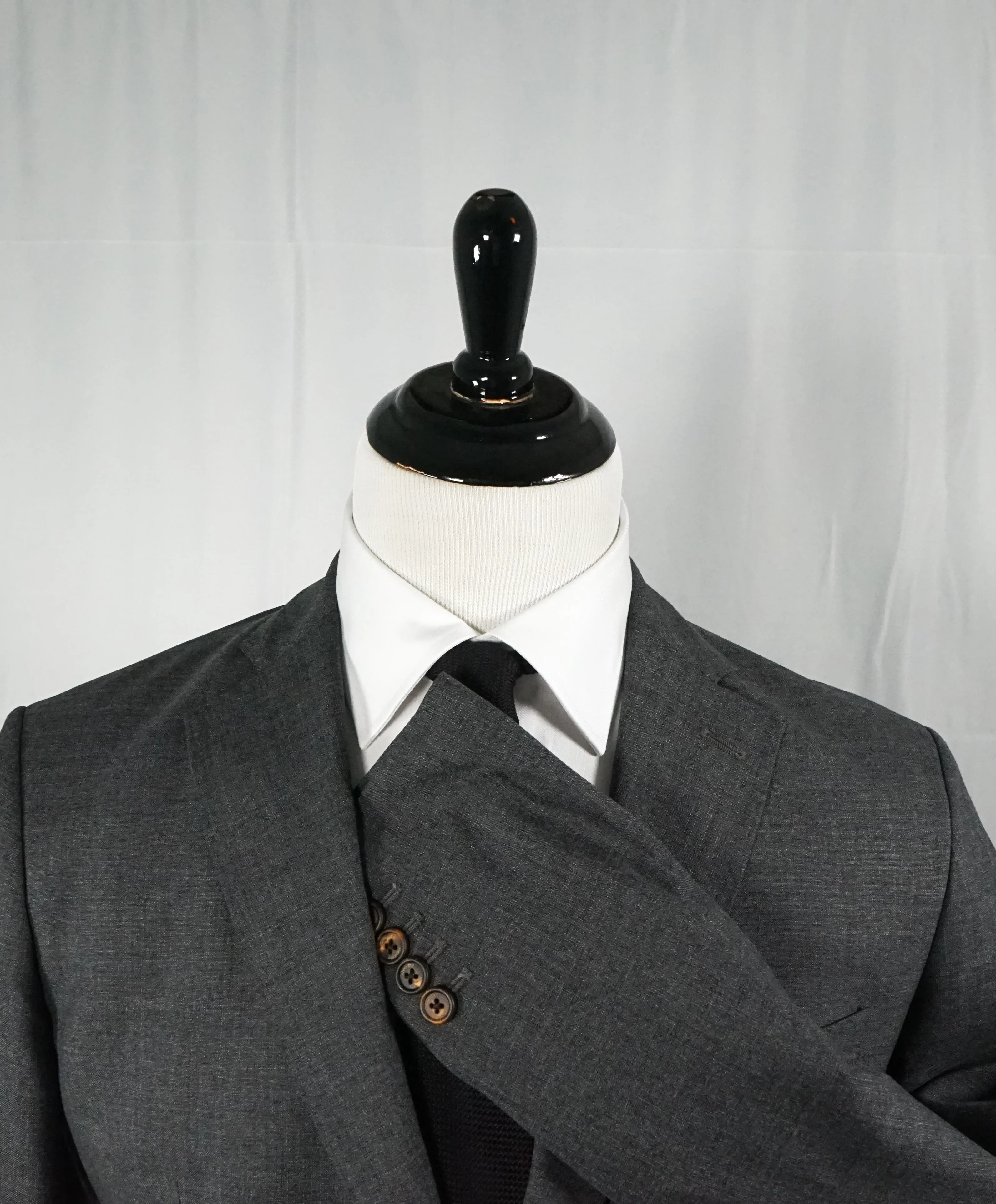 ELEVENTY - Semi-Lined Gray Suede Collar Notch Lapel Suit - 42R