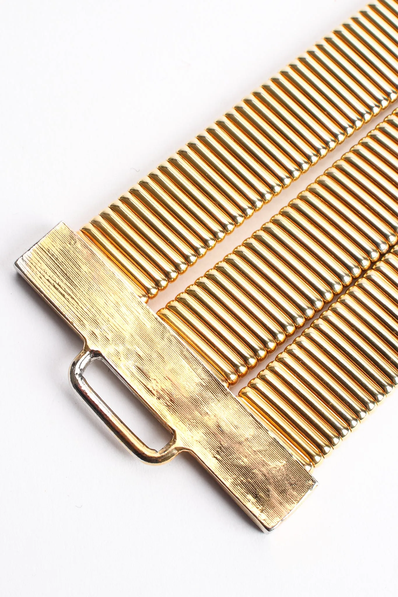 Fluted Cabochon Buckle Belt
