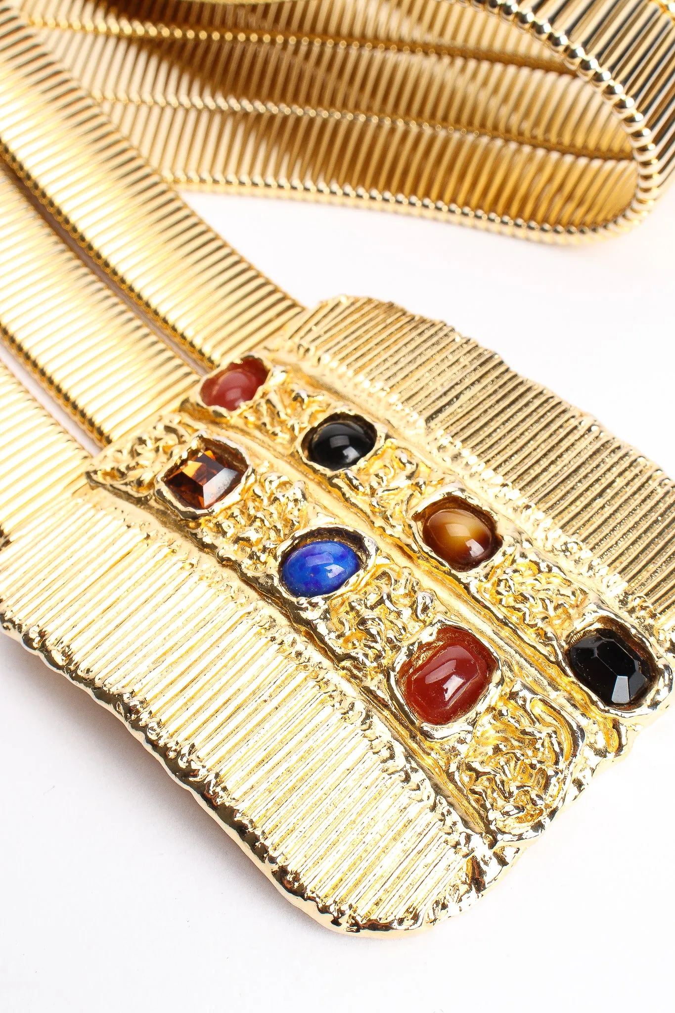 Fluted Cabochon Buckle Belt
