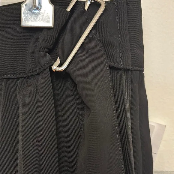 Gracia Long Black Pleated Skirt with Side Buckle – Size M