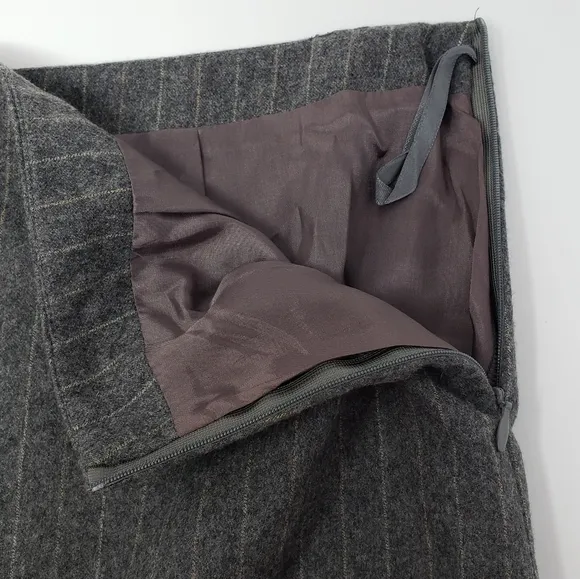 Gray Midi Side Zip Skirt.