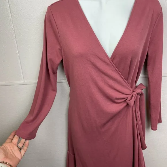 Halston V-Neck Tie Front Wrap Dress Dusty Rose Pink Primrose NWOT