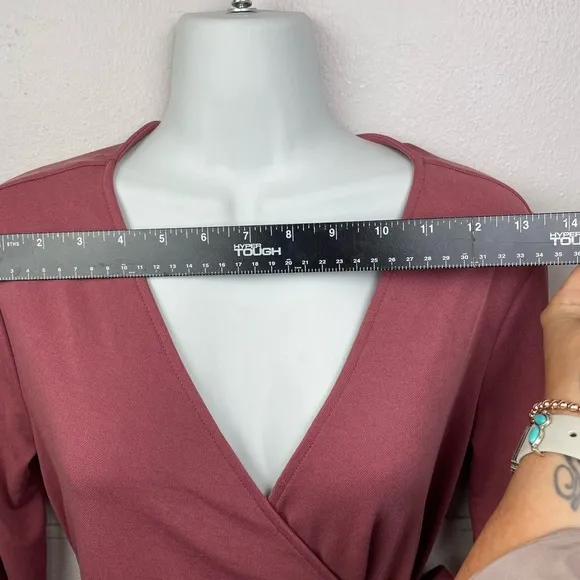 Halston V-Neck Tie Front Wrap Dress Dusty Rose Pink Primrose NWOT