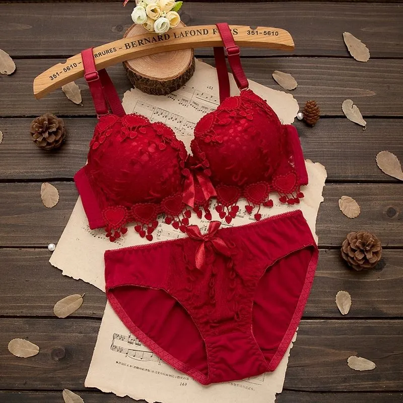 INSTOCK- Underwear and panties, push-up bra set