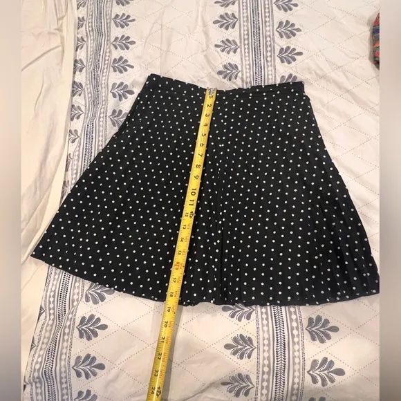 J crew pleated black and white polka dot circle skirt size 4 mini lined dotted