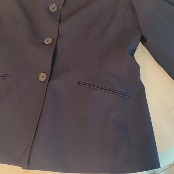Like NEW Anne Klein Notched Collar Blazer with Stretch Size 8