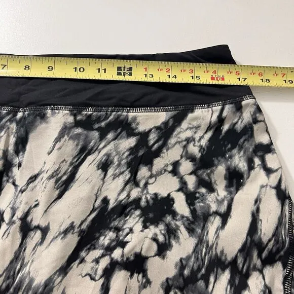 Lululemon Run Pace Setter Skirt Women’s 10  Granite Built In Shorts Pleated