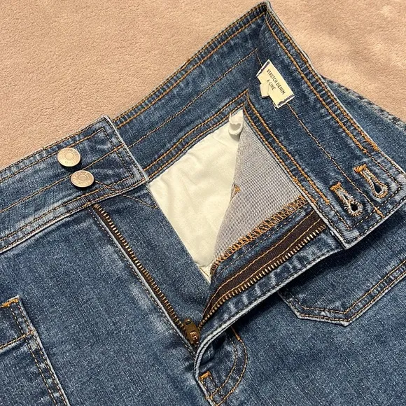Madewell Stretch Denim A-Line Skirt with Patch Pockets