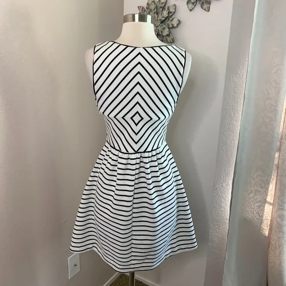 Maeve Pretty Little Liars Striped Dress Size 4