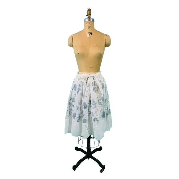 Max Studio Skirt Women's Extra Small Cotton Drawstring White Blue Embroidered