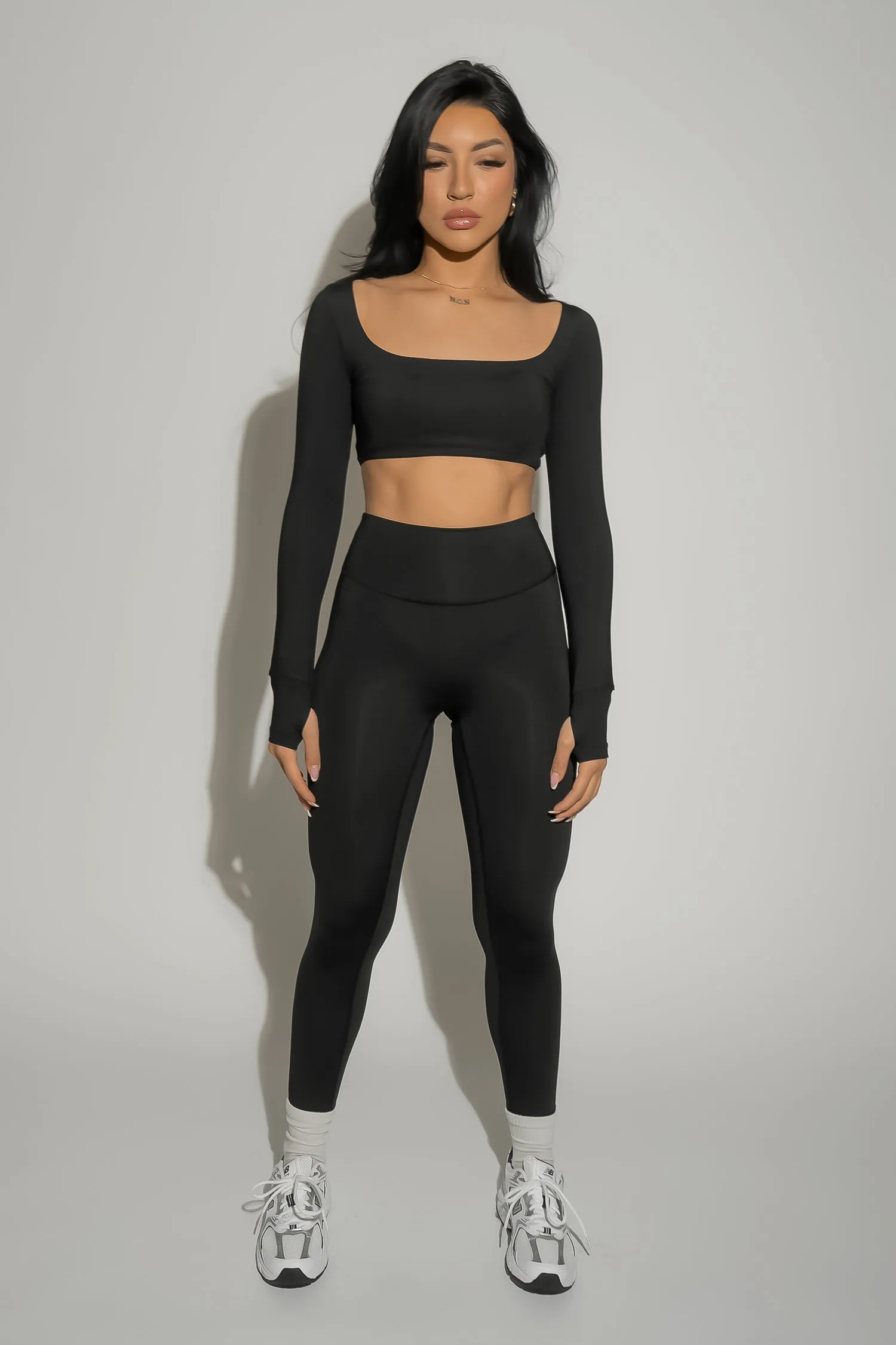 Melrose L/S - Black