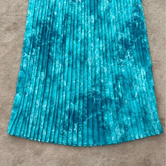 Michael Kors Turquoise Water Print Pleated Skirt Large