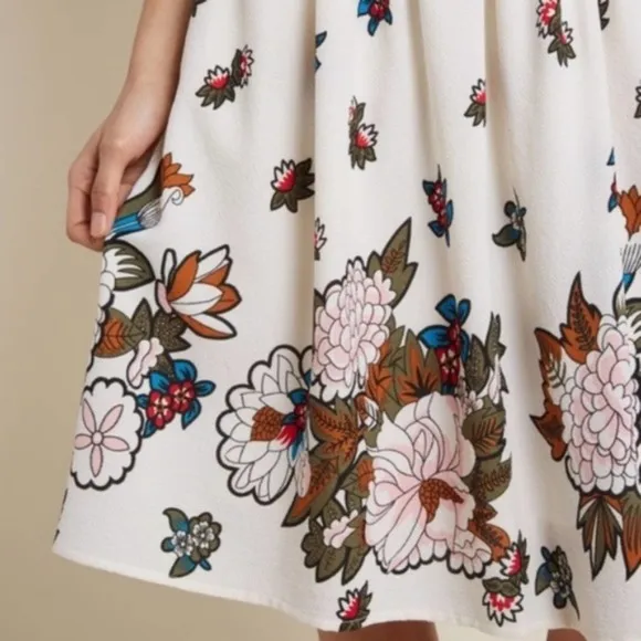 Modcloth White Floral A Line Swing Skirt NEW