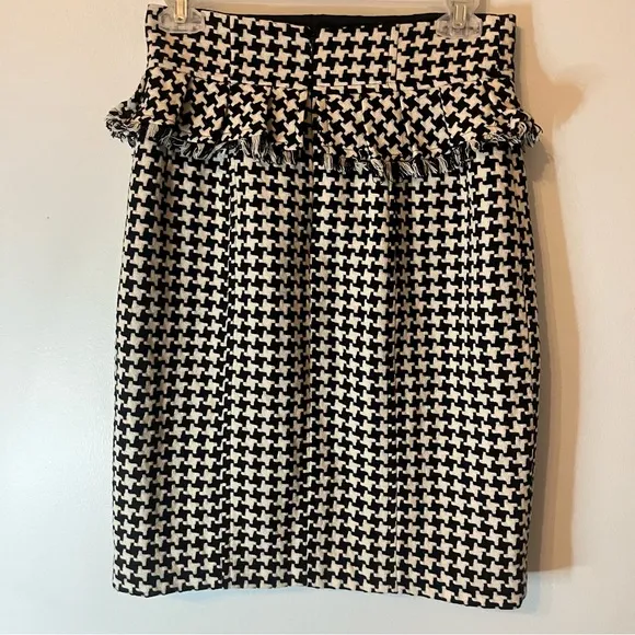 Nanette Lepore Houndstooth Peplum Wool Skirt  Sz 4