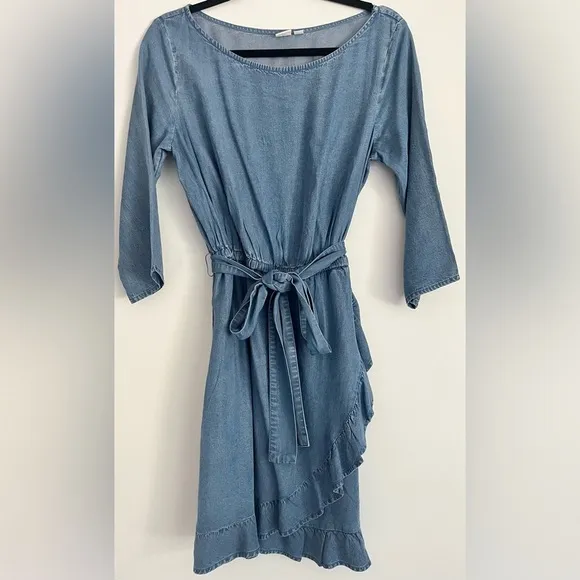 Nwot Gap Wrap Chambray Ruffle Hem Dress - Size Medium