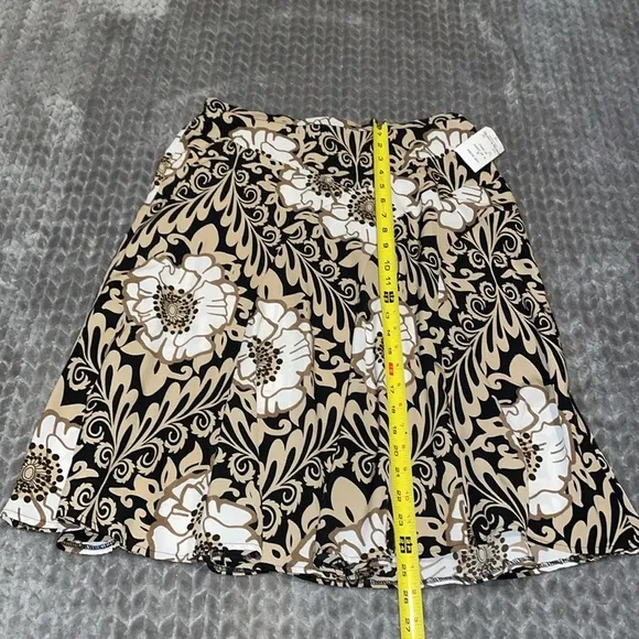 NWT Danny &amp; Nicole Blazer and Floral Skirt Set