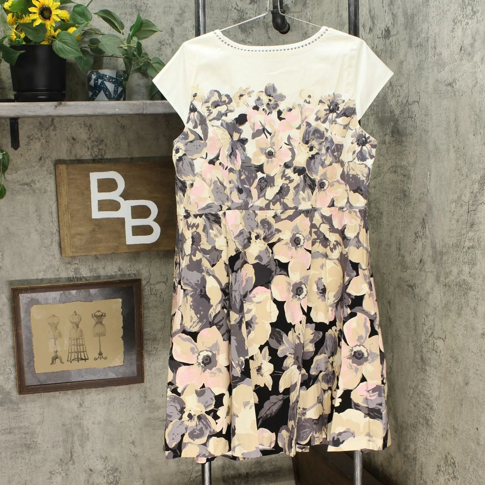 NWT Isaac Mizrahi Live! Engineered Floral Print Woven Dress. A376803-Plus 18W