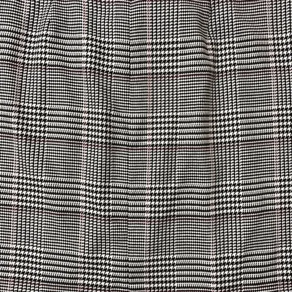 NWT Women’s Karl Lagerfeld Pleated Front Plaid Ski
