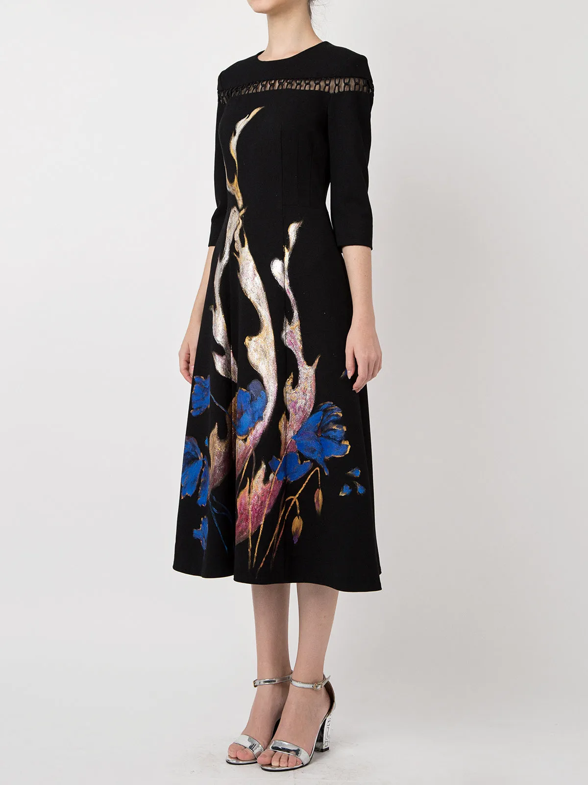 PHOENIX IN POPPY-PAINTED MIDI BLACK DRESS