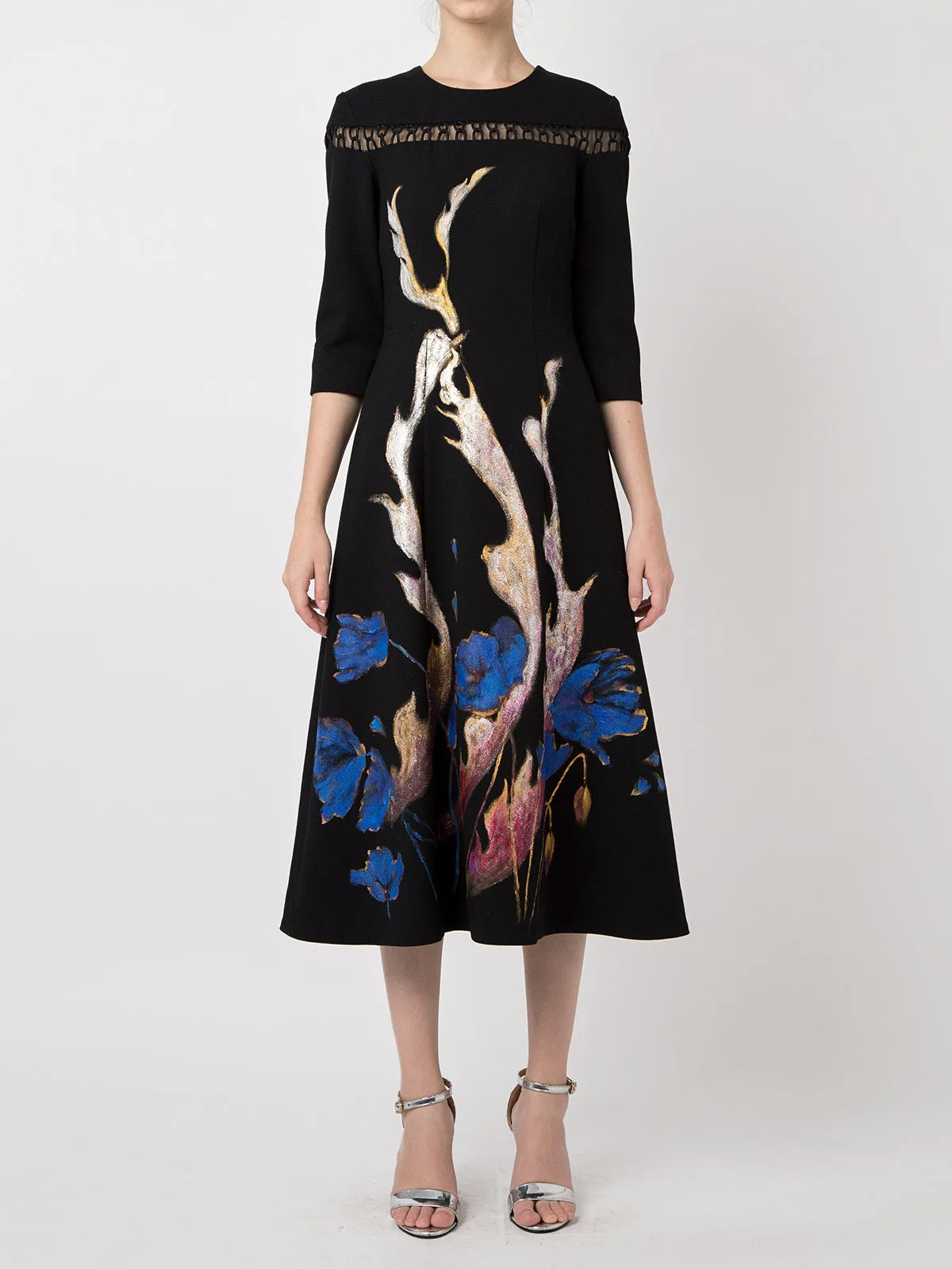 PHOENIX IN POPPY-PAINTED MIDI BLACK DRESS